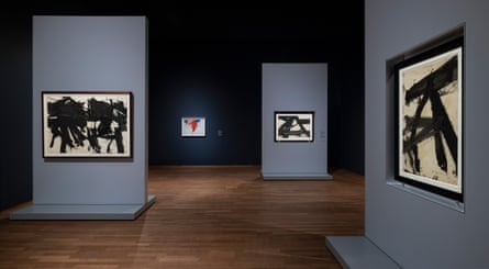 Installation view of Rijksmuseum exhibition 'Willem de Kooning at work'