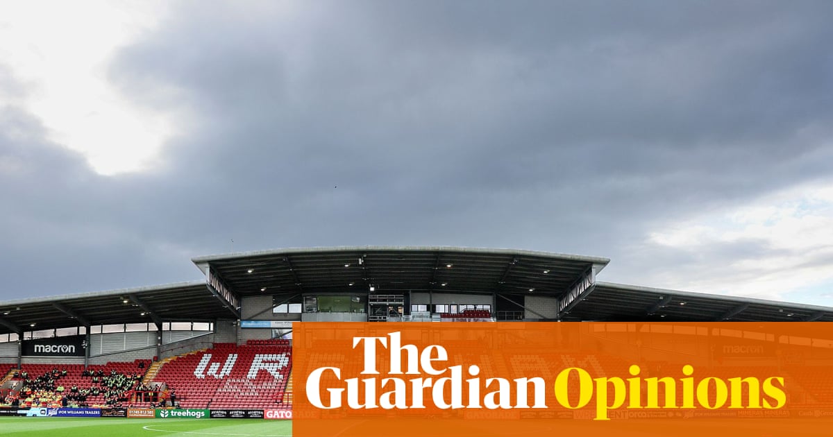 Schmaltz, theatre and sharp teeth: Wrexham reveal the hard truth about football | Barney Ronay