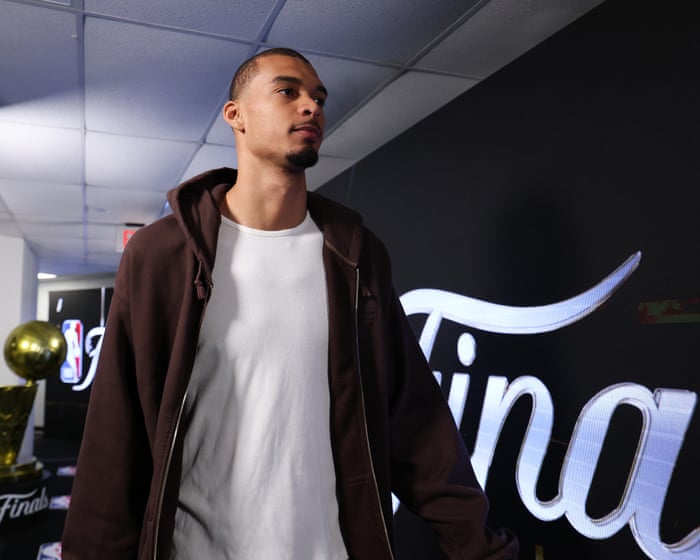 NBA finals: Knicks face Spurs in Game 5 with chance to clinch first title since 1973 - follow live