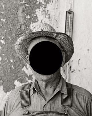 El Sr. Tronson, agricultor cerca de Wheelock, Dakota del Norte. 1937