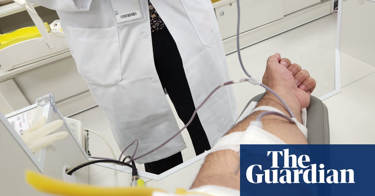 US moves to ease restrictions on blood donations from gay and bisexual men