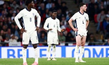 England’s lap of appreciation after losing to Iceland at Wembley.