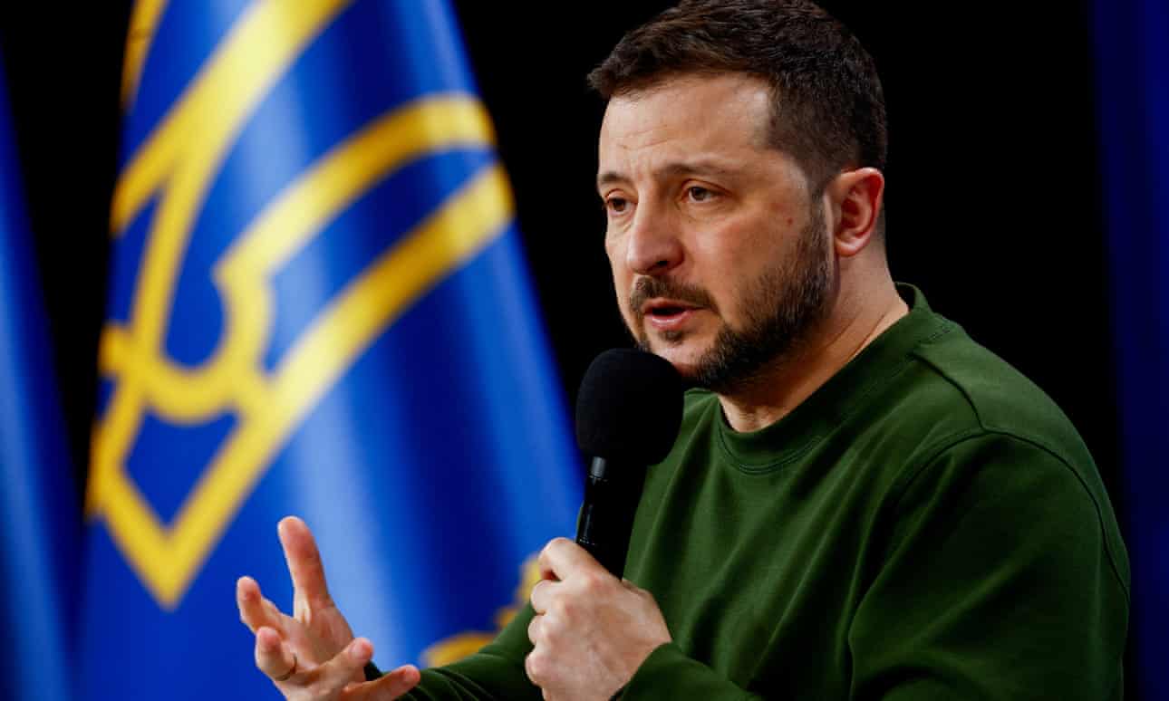 El tercer año de la invasión de Rusia a Ucrania puede ser el más difícil para Zelenskiy.
