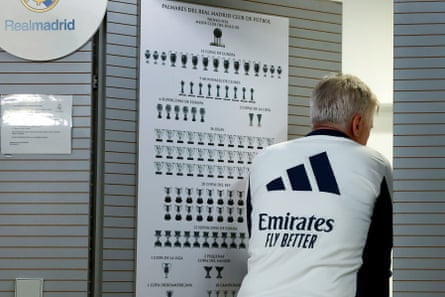 Carlo Ancelotti leaves the Madrid press room