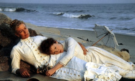 Vanessa Redgrave and Madeleine Potter in The Bostonians, 1984.
