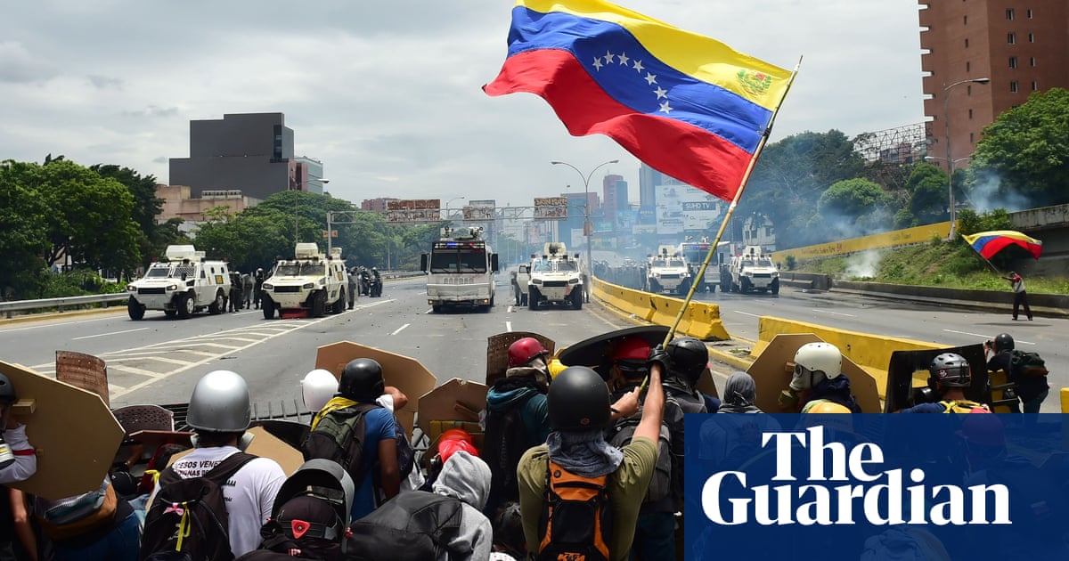 Политическая нестабильность в россии. Митинги в Венесуэле. Политический кризис в Венесуэле. Венесуэла политическая ситуация.