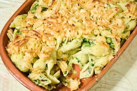 Alice Zaslavsky's crisp-topped tuna niçoise mornay (tuna pasta