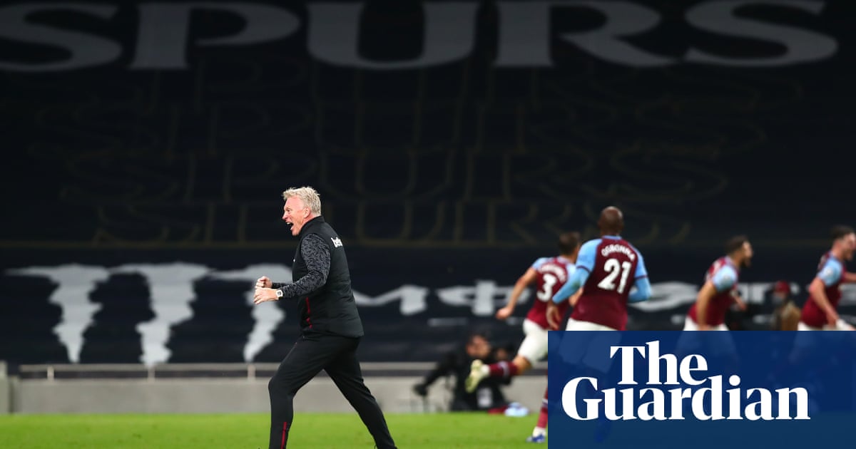 Moyes dances, Liverpool lose Van Dijk and Villa march on – Football Weekly