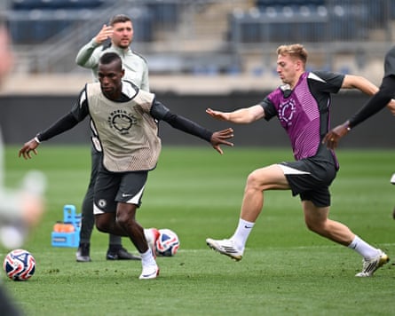 Nicolas Jackson and Liam Delap in training with Chelsea