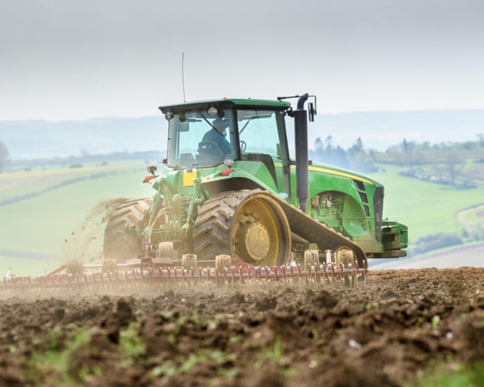 Third of British farmers made no profit in past year, report finds