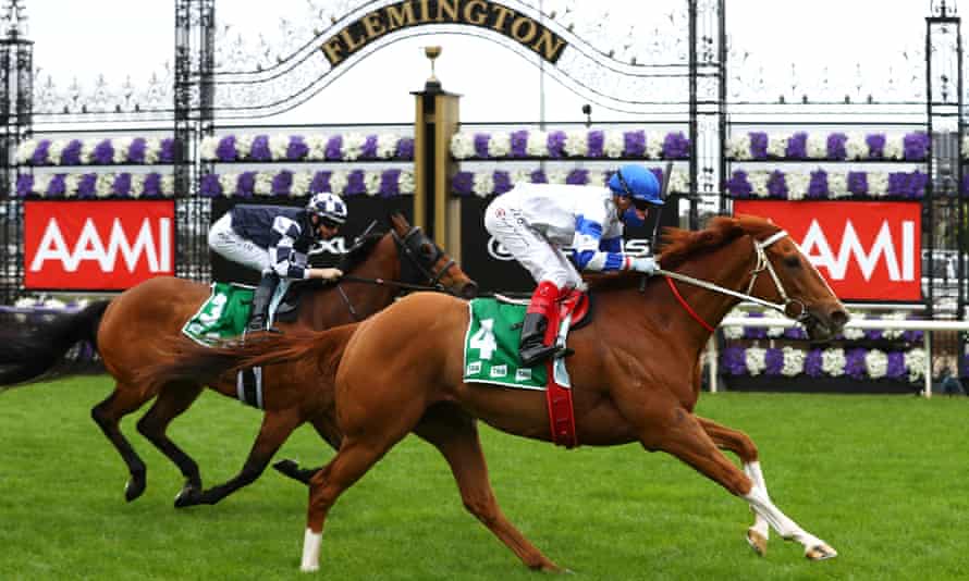 Horse Race Drinking Game Video / Satisfy Your Kentucky Derby Jones With