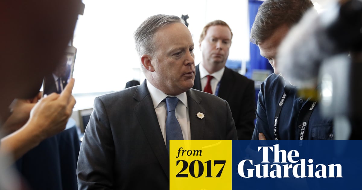 Trump press ban: BBC, CNN and Guardian denied access to briefing