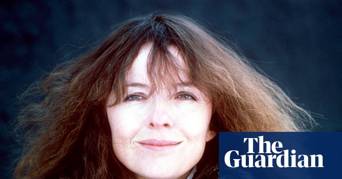 Just have fun. Smile. And keep putting on lipstick': 10 ways to master Diane Keaton's style