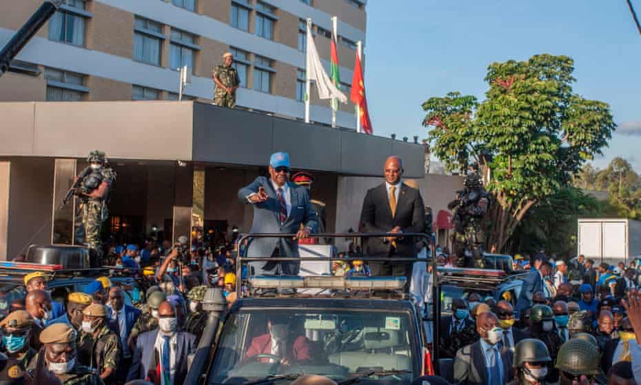 Malawi’s president Peter Mutharika (left) with his electoral running mate, Atupele Muluzi, in Blantyre on 7 May.