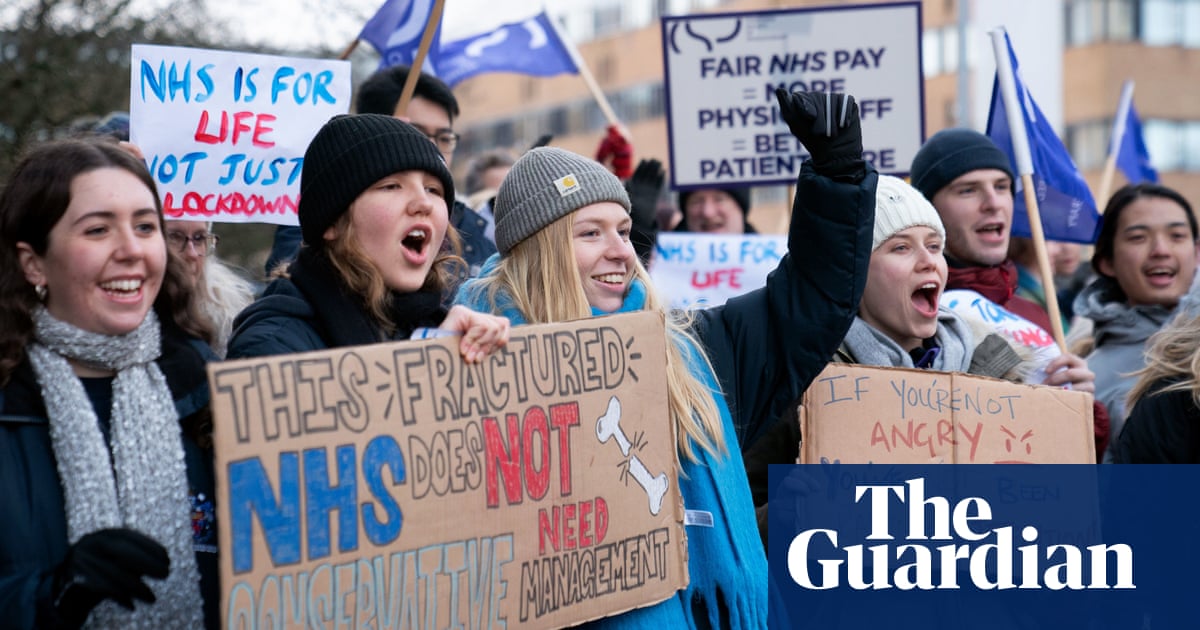 NHS pay dispute could cause serious long-term harm, says health boss