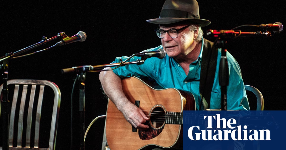 David Olney: acclaimed US songwriter dies on stage after apologising mid-song