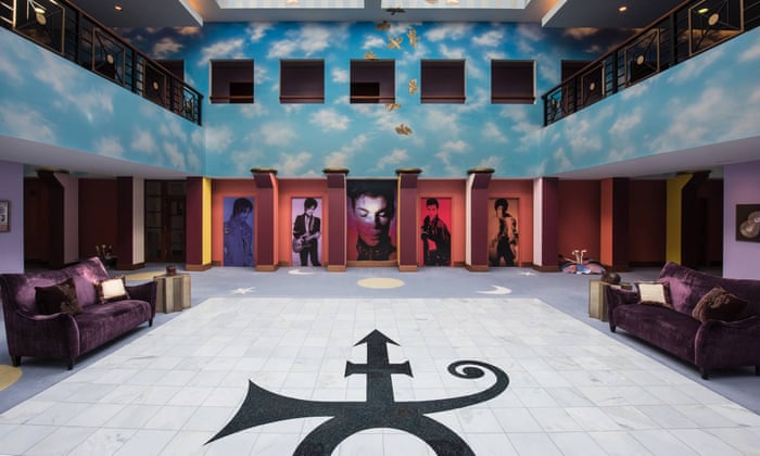 Purple Patch Touring Prince S Paisley Park Mansion In Minneapolis