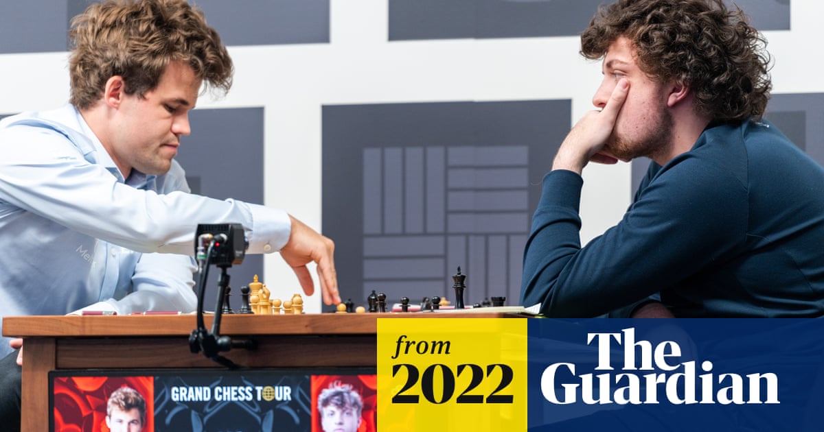 Carlsen v Niemann: the cheating row that is rocking chess – explained | Che Carlsen v Niemann: the cheating row that is rocking chess – explained | Che