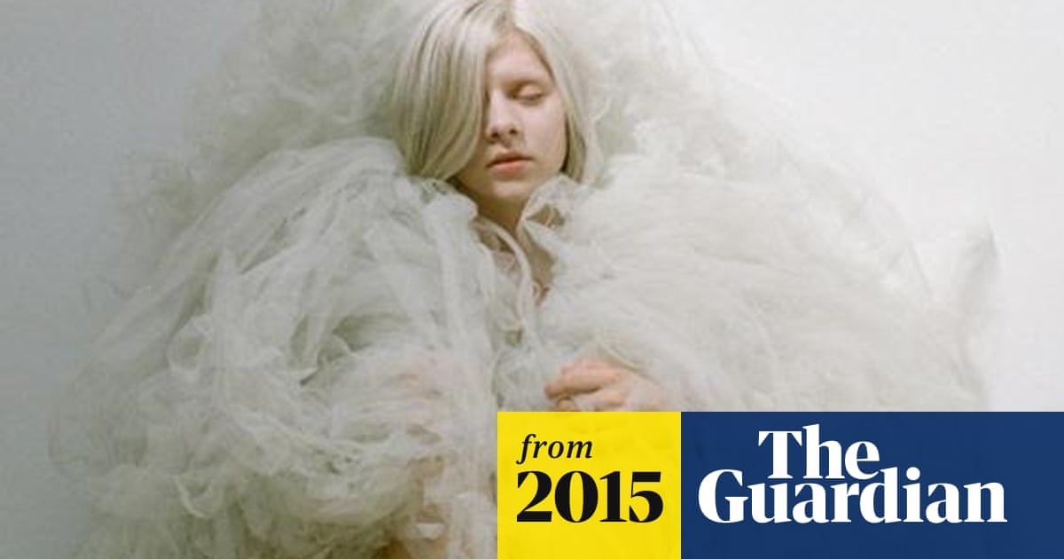 Oasis Song To Soundtrack Christmas John Lewis Ad According To Reports Music The Guardian