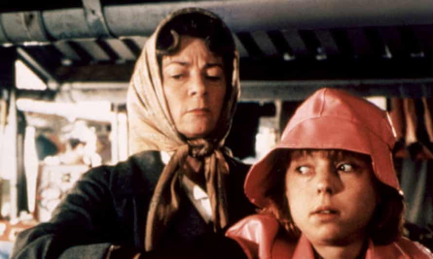 Geraldine McEwan and Charlotte Coleman in Oranges Are Not the Only Fruit