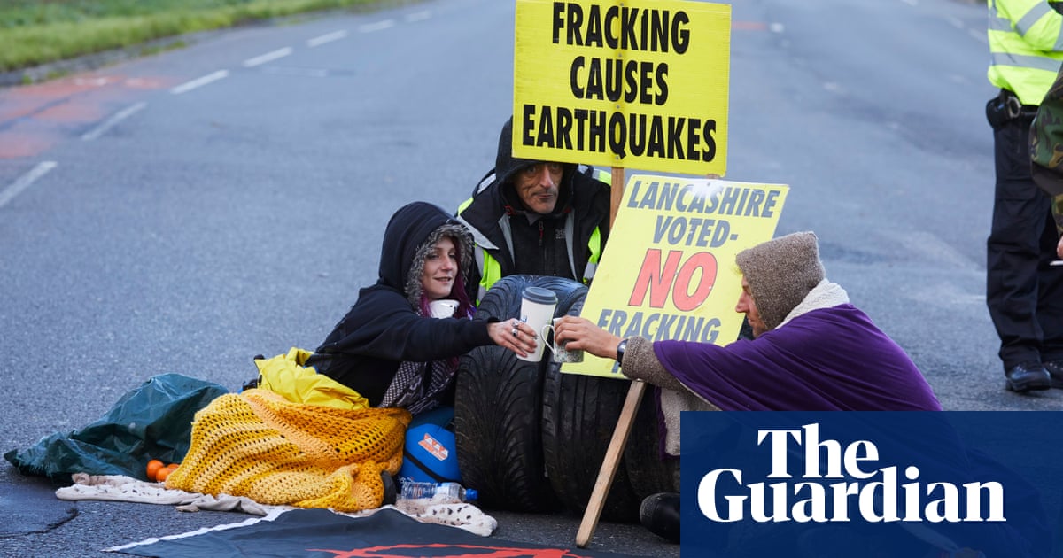 Government's shift to relax shale gas fracking safeguards condemned
