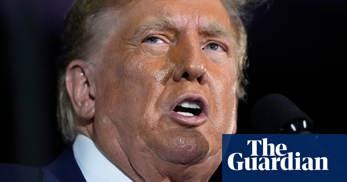 Former White House staffer says Trump called for leaker to be executed