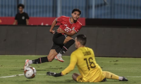 Omar Marmoush playing for Egypt against Tunisia