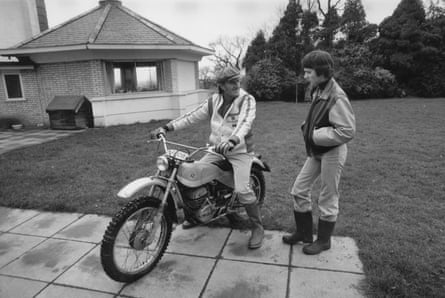 Graham and Damon Hill in the garden of their home in Shenley, Hertfordshire, in March 1975.