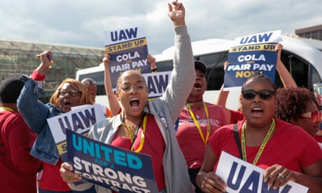 Bernie Sanders addresses UAW rally: ‘The fight you are waging is a fight against corporate greed’