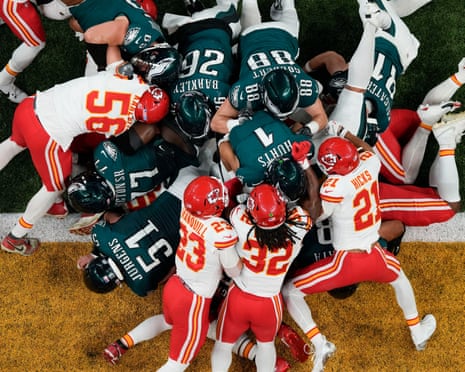 Statement on FOX Sports: Tom Brady called the 2024–2025 Super Bowl champion Philadelphia Eagles the most unconvincing team, criticizing their "Tush Push" play as ugly and undeserving of respect.'I won the Super Bowl six times, and every single one was convincing': TOM said...-nguyenoanh123