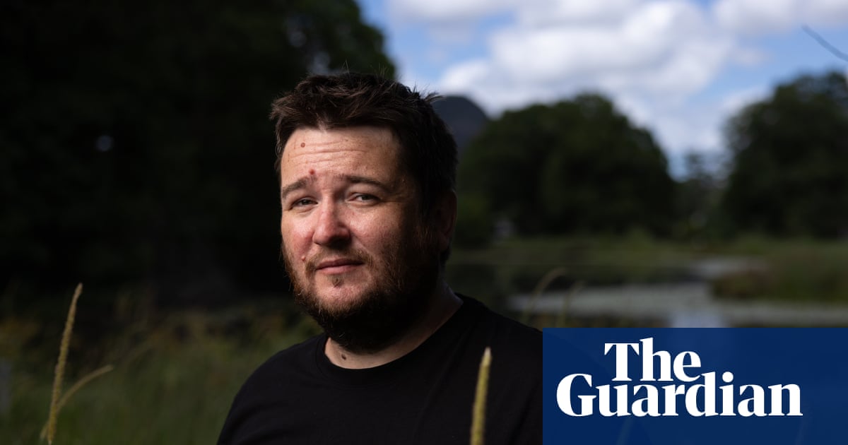 I want people to be warned': son forced to remove tubes from father's septic body after death in Bali hospital