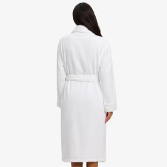 Cozy earth review: i tested the buzzy bedding and sleepwear brand. Here are its best, most comfy pieces | life and style 1000