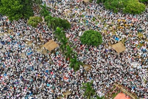 Huge crowd seen from above