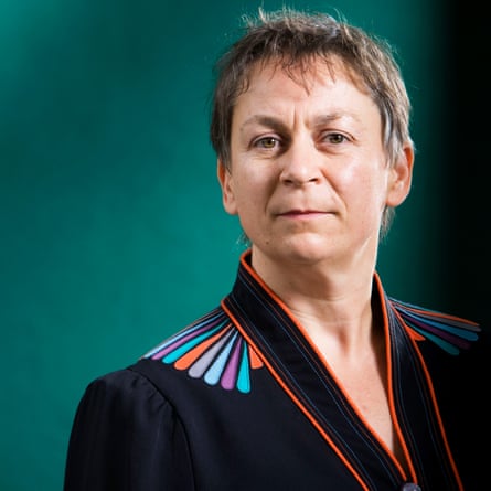 ‘Having children is a complicated business, 
it is not a war’ … Anne Enright.