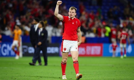 Nick Tompkins of Wales celebrates their 40-6 win over Australia.