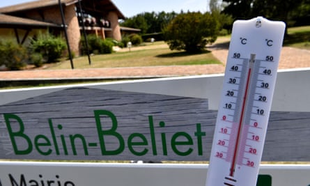 A thermometer outside the town hall of Belin-Béliet, south-western France