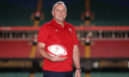 Wayne Pivac Set To Give Wales More Exciting Style Of Six Nations Play Wales Rugby Union Team The Guardian