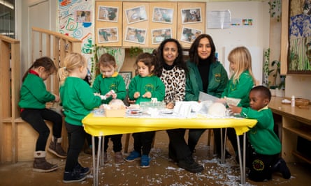 Wendy Yianni, directrice et Nawal Filali, directrice adjointe de la College Green Nursery School au nord de Londres.