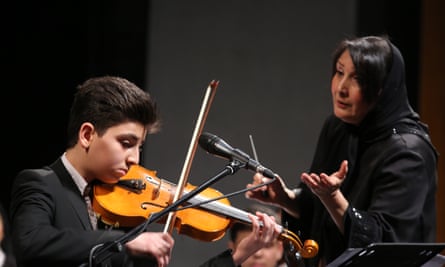 Amiri conducted a 71-member orchestra as part of the Fajr music festival.
