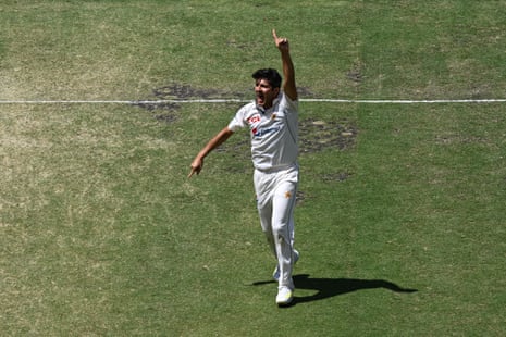 Mir Hamza celebrates the wicket of Alex Carey.
