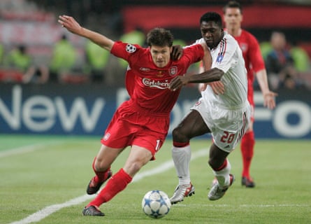 Xabi Alonso holds off Milan’s Clarence Seedorf during Liverpool’s 2005 Champions League final win