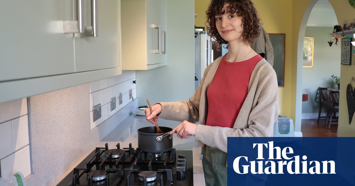 Beans are being genetically engineered to grow in the UK but how do they taste?