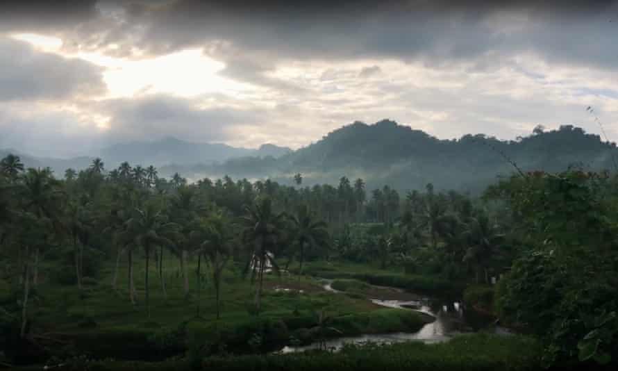 Many in Pacific islands have turned to farming and fishing to cope with shuttered economies forced by the Covid-19 lockdowns. From Pacific Lockdown: Sea of Resilience by the Australia Pacific Security College.