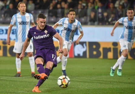 Fiorentina’s Jordan Veretout scored a hat-trick against Lazio but still ended up on the losing side