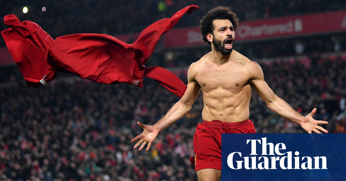 Van Dijk and Salah incisions help Liverpool tear open Manchester United