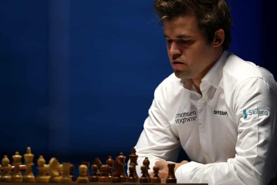 Magnus Carlsen competing in January 2021.