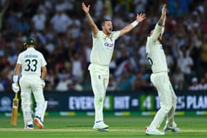 Ollie Robinson of England appeals unsuccessfully for the wicket of Marnus Labuschagne of Australia.