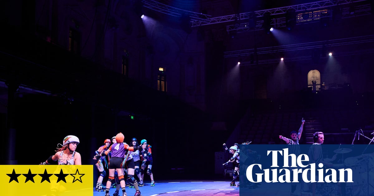 Mama Does Derby review – Virginia Gay’s Town Hall takeover is ambitious, entertaining and irresistibly warm | Sydney festival Mama Does Derby review – Virginia Gay’s Town Hall takeover is ambitious, entertaining and irresistibly warm | Sydney festival