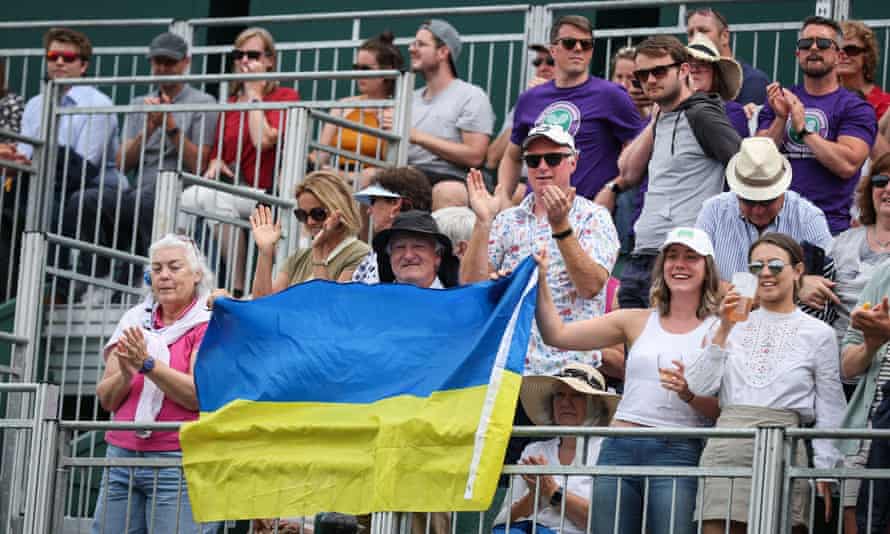 Tsurenko wins all-Ukraine match and backs Wimbledon ban for Russians | Wimbledon 2022 4 The crowd showed their support for the players with Ukrainian flags.
