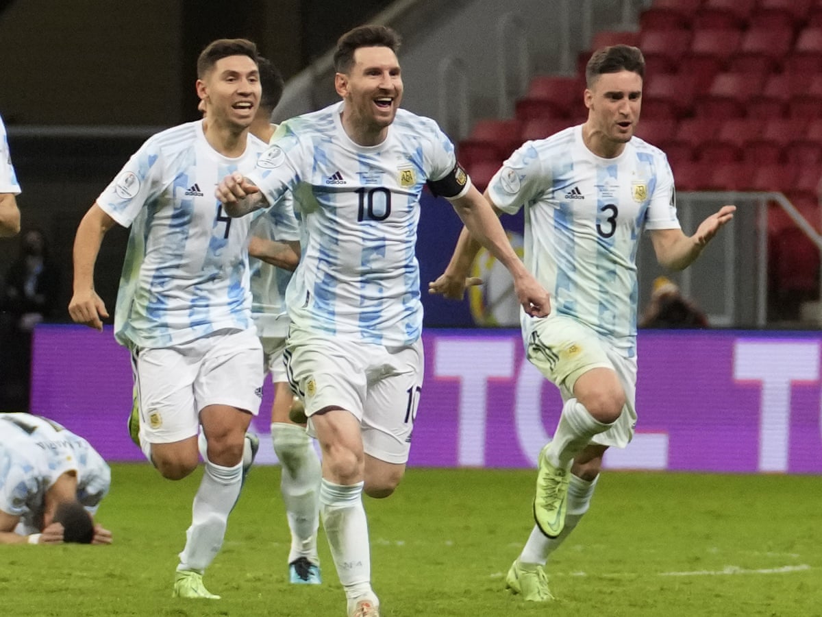 Lionel Messi, feliz de cambiar sus botas doradas por un trofeo para Argentina |  Copa América |  El guardián